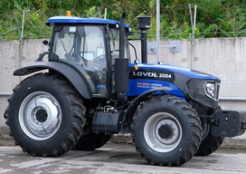 Колесный трактор Lovol 2004