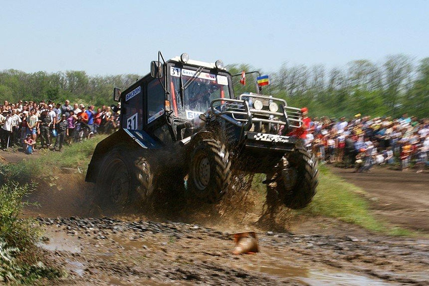 X «Bizon Track-Show 2012» Tractor Races